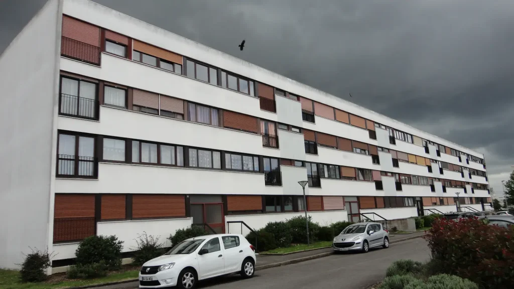 Rénovation énergétique de la résidence La Harlière à Nantes par FLéconomie, façade bâtiment