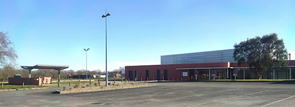 Construction d'une salle de danse, gymnastique et fitness au Poiré sur vie - existant